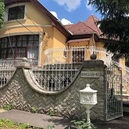 Отель Brassoi Vendeghaz Мишкольц Экстерьер фото